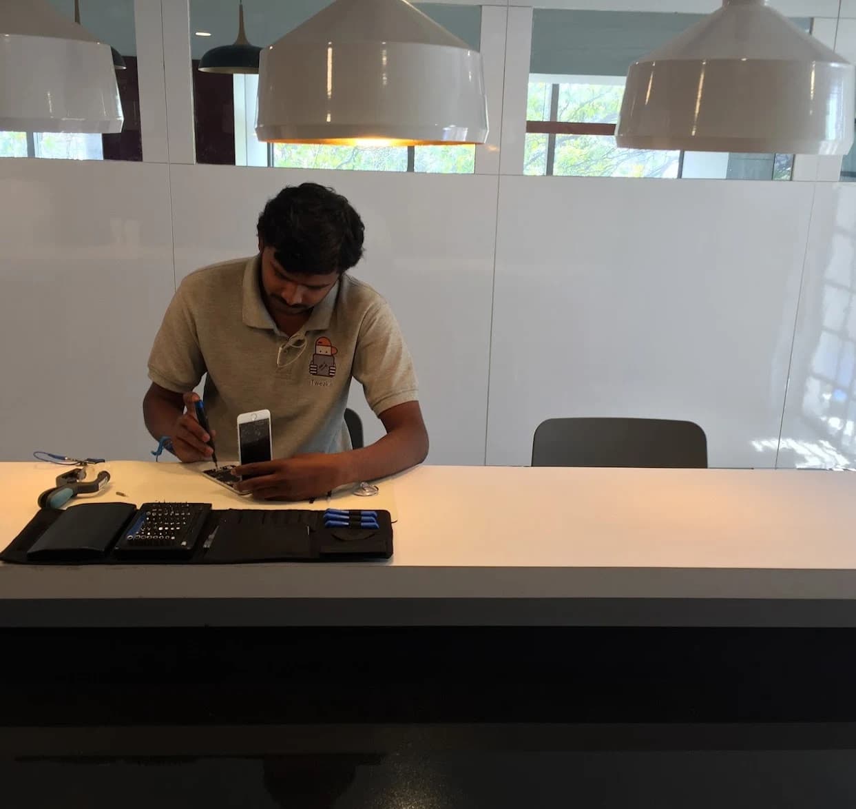 iPhone repair in Porur