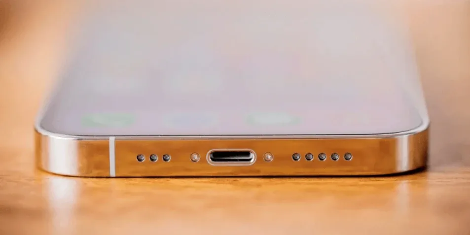 iPhone loudspeaker repair at iTweak